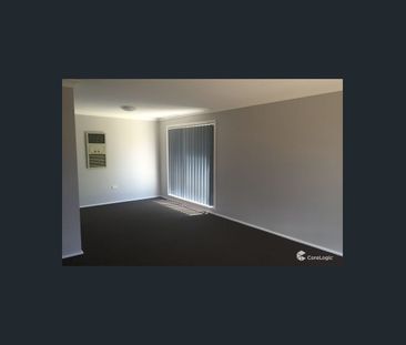 11 Warrimoo Drive, Quakers Hill, NSW 2763 - Photo 3