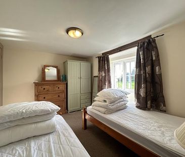 4 bedroom detached house to rent - Photo 6