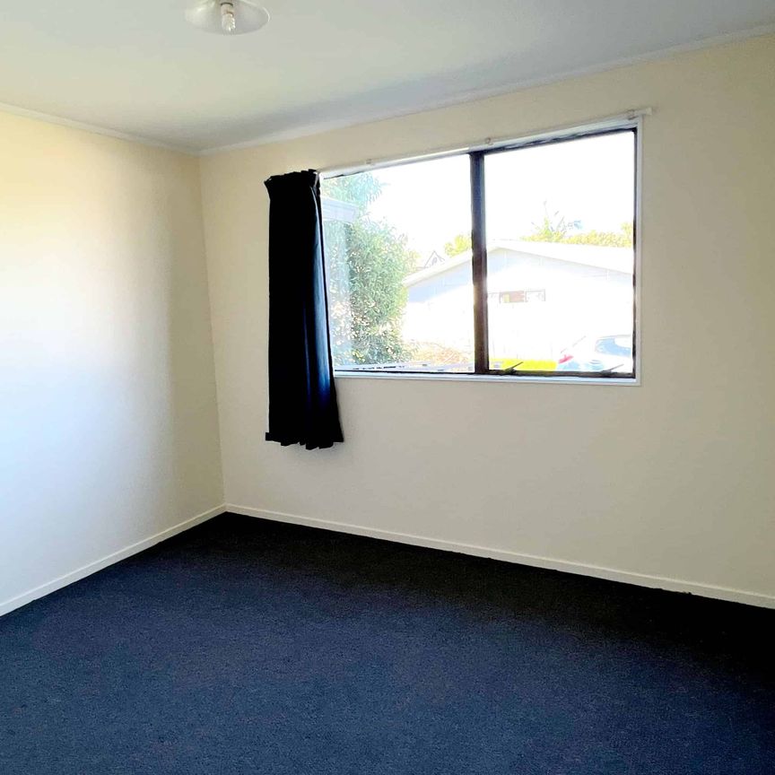 Avondale, 4 bedrooms 50 Tony Segedin Drive - Photo 1