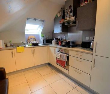 Latchmere Place, Ashford, TW15 - Photo 5