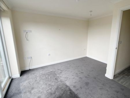 2 bedroom terraced house to rent - Photo 4