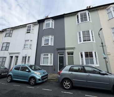 St. Martins Place, Brighton, BN2 - Photo 3