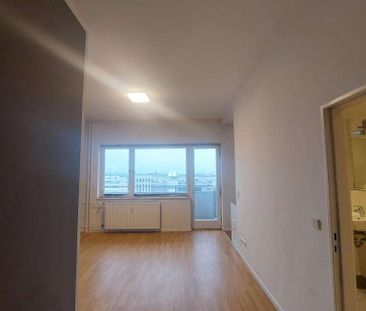 Klein, aber fein: Single-Apartment mit Einbauk&uuml;che und Balkon ... - Foto 1