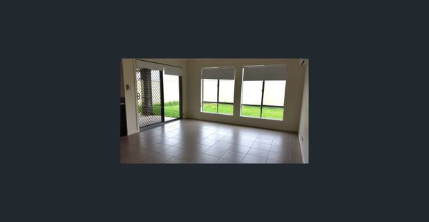 Lovely 3 Bedroom Home in quiet area - Photo 1