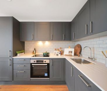 2 bedroom apartment to rent - Photo 2