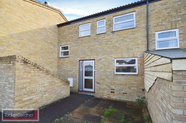 Meadow Way, Harston - Photo 1
