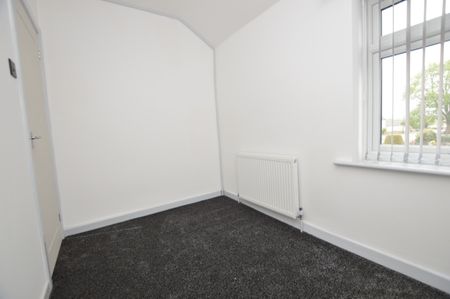 2 Bedroom Terraced House - Photo 3