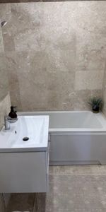 INCHIRIERE - Garsoniera NOUA Militari Residence - Photo 4