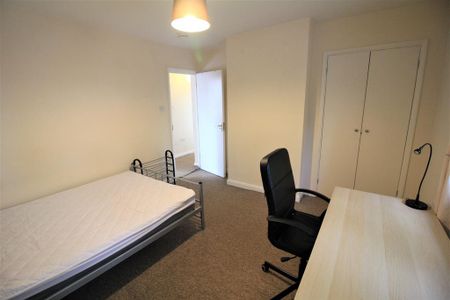 1 bedroom semi-detached house to rent - Photo 3