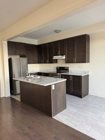 For Lease - 1235 Rexton Drive, Oshawa, Ontario - Photo 3