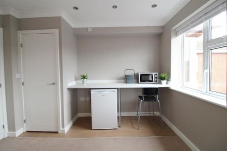 Studio to rent - Photo 3