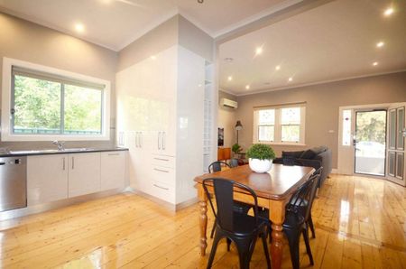 FULLY FURNISHED - UNAVAILABLE UNTIL JANUARY 2019 - Photo 4