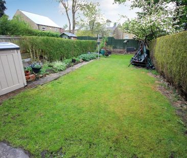 2 Bedroom House - Semi-Detached To Let - Photo 2