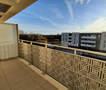 location Appartement T3 DE 60.36m² À ARLES - Photo 3