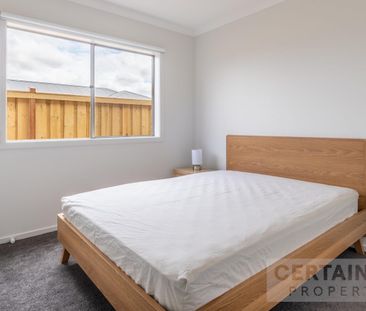 Room 1/ 52 Greenmont Road, Wyndham Vale, Vic 3024 - Photo 4