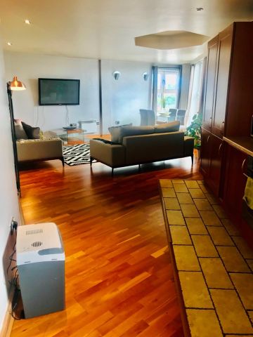 1 Bed Flat, Waterloo Street, LS10 - Photo 2