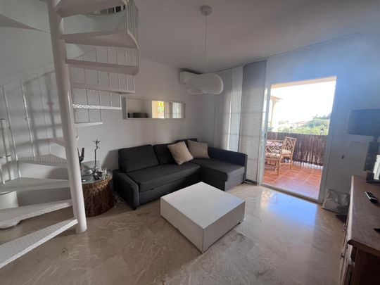 Duplex en alquiler en Torremuelle, Benalmadena - Photo 1