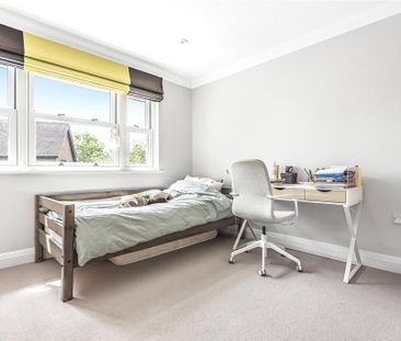 4 bedroom detached house to rent - Photo 2