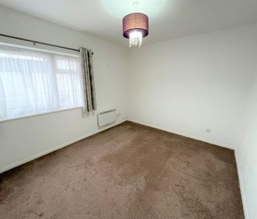 2 bedroom ground floor flat to rent - Photo 6