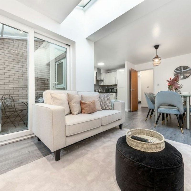 Derinton Road, Tooting, SW17 - Photo 1