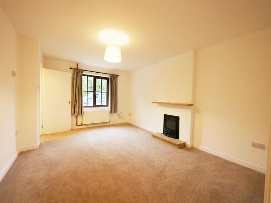 3 bedroom end of terrace house to rent - Photo 1