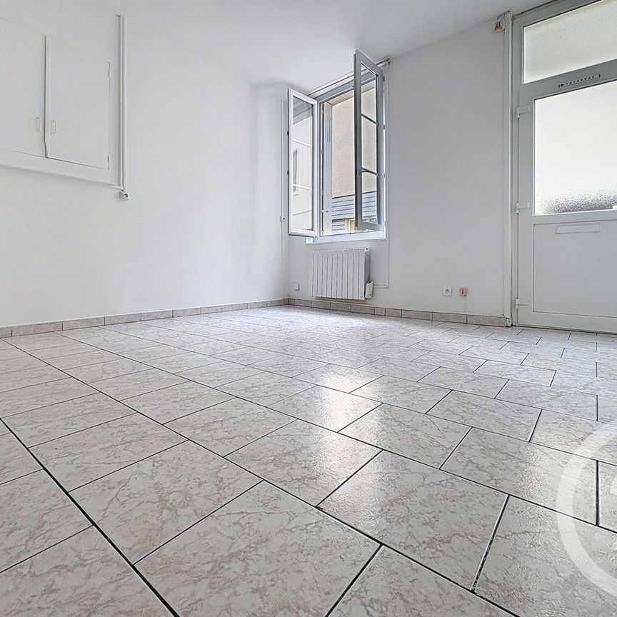 Location Maison 3 pièces 51m² LILLEBONNE 76170 - Photo 1