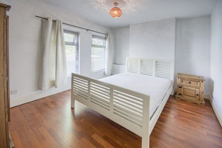 132 Balfour Avenue, Belfast, BT7 2EW - Photo 3