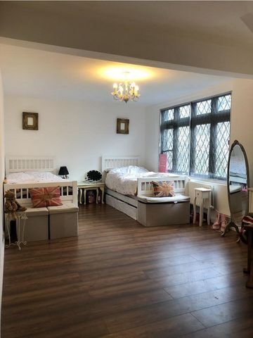 Crown Lane, London, SW16 - Photo 5