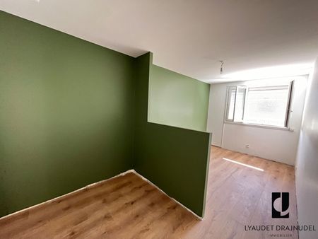 Location Appartement 2 pièces 50m² - Photo 4
