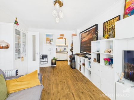 1 bedroom flat to rent - Photo 2