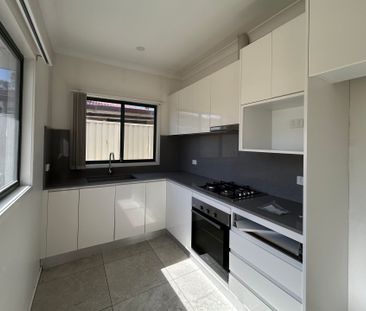 Neat & Tidy Two Bedroom Granny Flat - Photo 2