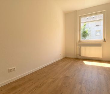 *** Hier wird fleißig gewerkelt! Charmantes Zuhause mit Duschbad! *** - Photo 2