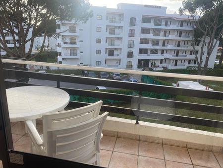 2 Bedroom Apartment in Vilamoura for Rent - Photo 2