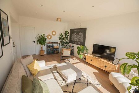 De Baarsjes | One Bed + guest, baby, office room - Photo 5