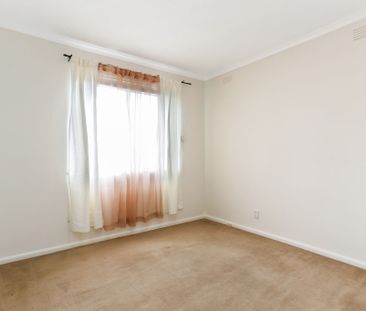 Convenient Glenroy Living - Photo 2