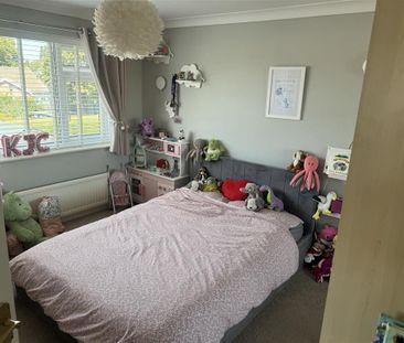 Mansell Road - Photo 4