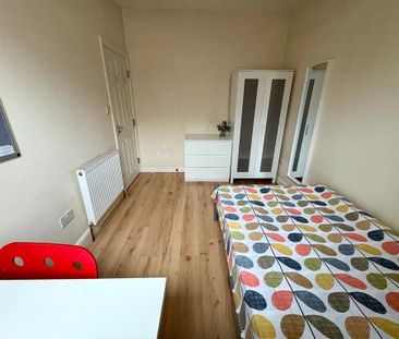 5 bedroom house to rent - Photo 1