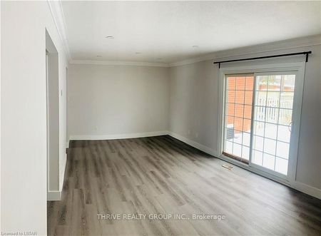 For Lease - 8 Homestead Crescent, London North, Ontario - Photo 2
