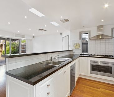 44A Lilydale Grove, Hawthorn East VIC 3123 - House For Rent | Domain - Photo 4