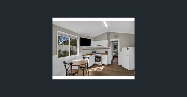 🌿 Modern & Fully Furnished 1-Bedroom Cabin – Peaceful Living Made Easy! 🌿 Electricity, Gas & Water Included! - Photo 1