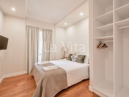 Luxury 6 room Detached House for rent in Centro Historico (Cascais), Cascais, Lisbon - Photo 2