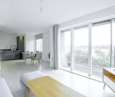 Two bedroom apartment close to Addenbrookes Hospital - Photo 3