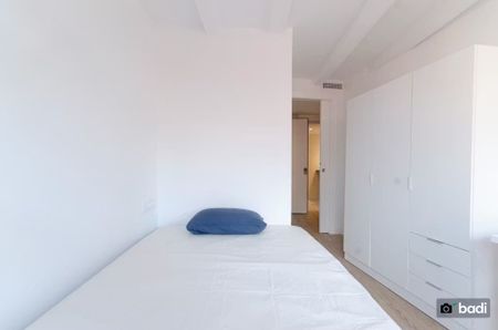 Carrer del Poeta Cabanyes, Barcelona, Catalonia 08004 - Photo 4