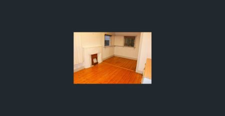 Conveniently Located! - Photo 2