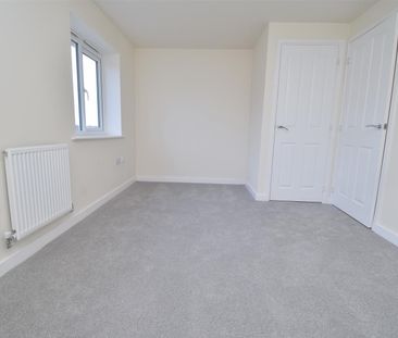 Yarn Crescent, Lupset, Wakefield - Photo 3