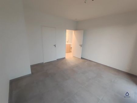 Energiezuinige nieuwbouwappartement met staanplaats en gemeenschappelijk zwembad - Photo 2