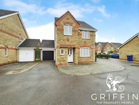 Poplar Close, South Ockendon, RM15 - Photo 2