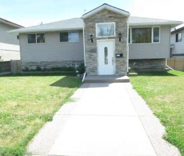 1 Bedroom share Washroom, Kitchen, Laundry — 1 Bedroom Room For Rent - Photo 1