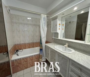 Location Appartement 4 pièces 107m² VANNES 56000 - Photo 5