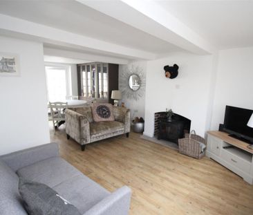 2 bedroom cottage to rent - Photo 1